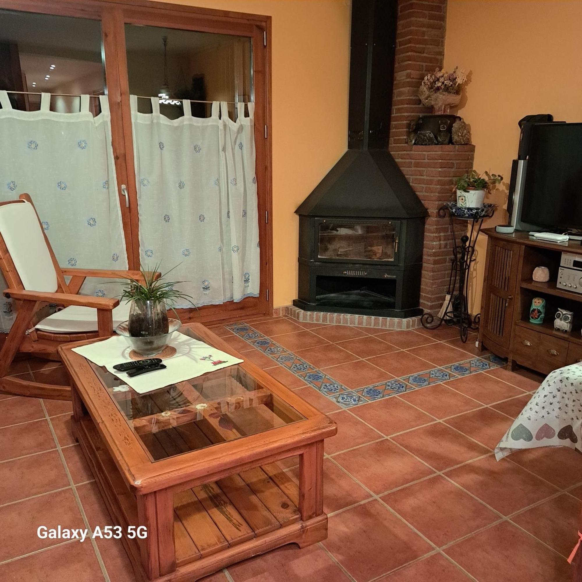 Ensija Pedraforca Apartment Saldes Exterior photo
