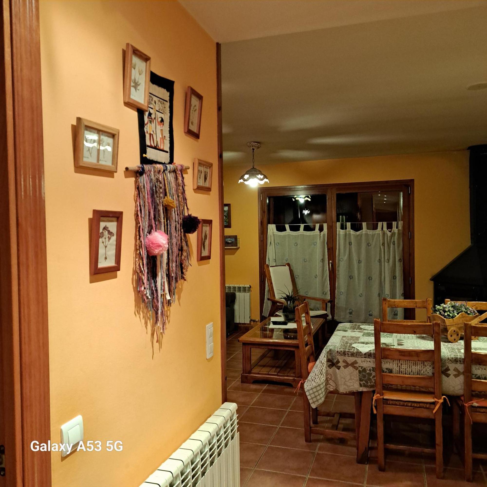 Ensija Pedraforca Apartment Saldes Exterior photo